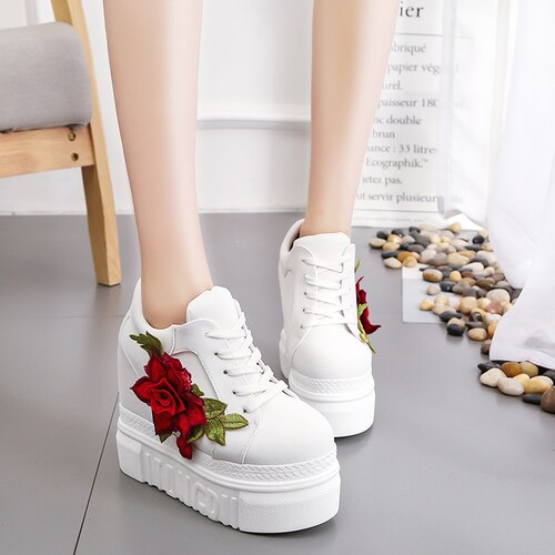 2019 New Women Casual Platform Shoes High Heels Shoes Flower Woman Trainers Shoes Wedges Loafers Height Increasing Size