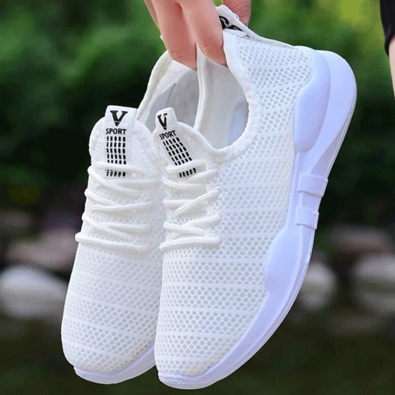 Hot Selling Summer New Style Women's Outdoor Sneakers Comfortable Breathable Hollow Casual Shoes Sports Mesh Womans White Shoes